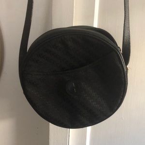Authentic Gucci Cross body bag